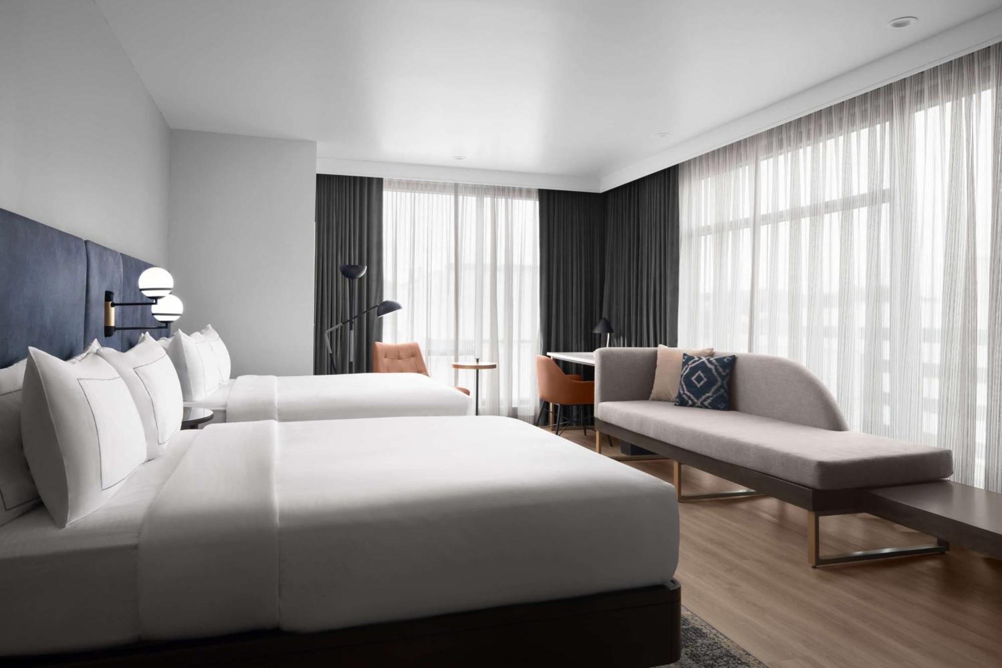 Hotel West & Main Conshohocken, Tapestry Collection Hilton Bagian luar foto